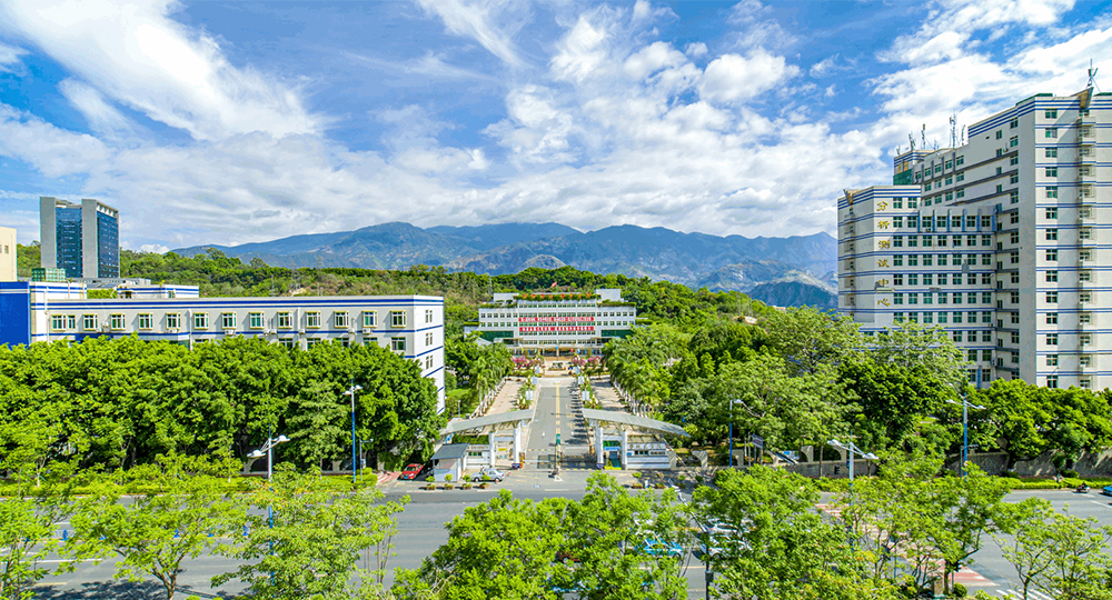時(shí)光匆匆，歲月如歌！——珍惜自己最美好的時(shí)光，珍惜時(shí)下，放肆而不張揚(yáng)的青春年華。