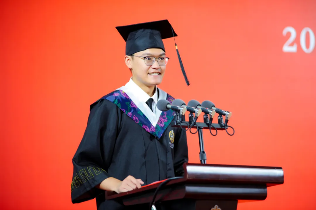 再見，小何——遼寧何氏醫(yī)學院